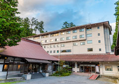三峯神社 興雲閣