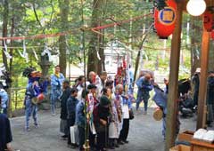 浦山の獅子舞（大日堂）