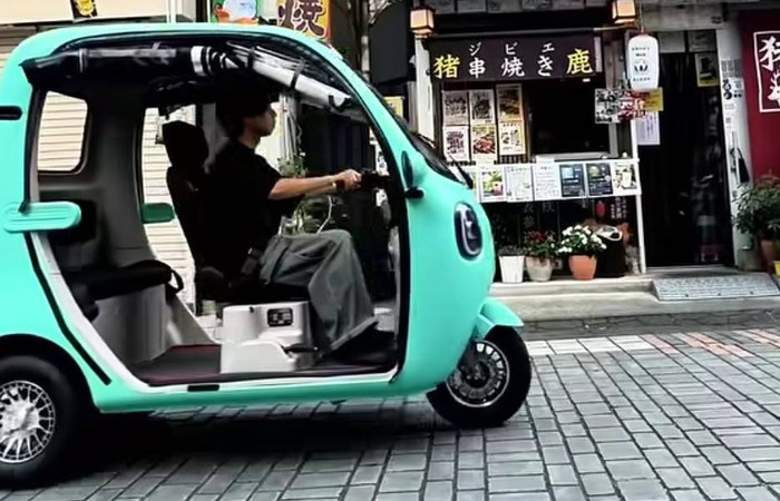 秩父の街を電動トライクで巡る